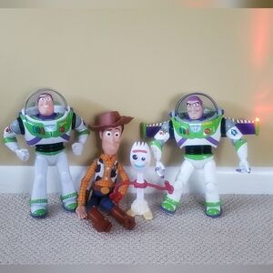 Toy Story Set - Woody, Forky And 2 Buz Light Year